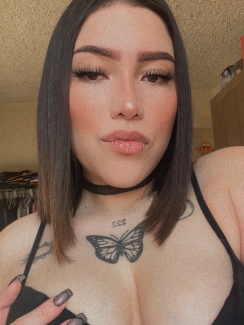 livesex.fan annemile.f profile on OnlyFans in guatemala category