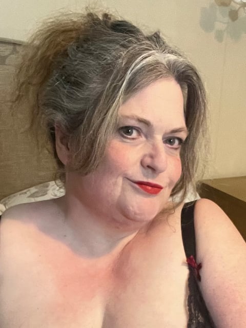 livesex.fan bbw_gilf_uk profile on OnlyFans in granny category