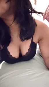 livesex.fan brownindiangirl profile on OnlyFans in india category