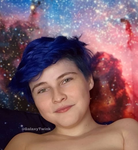 livesex.fan galaxytwink profile on OnlyFans in femboy category