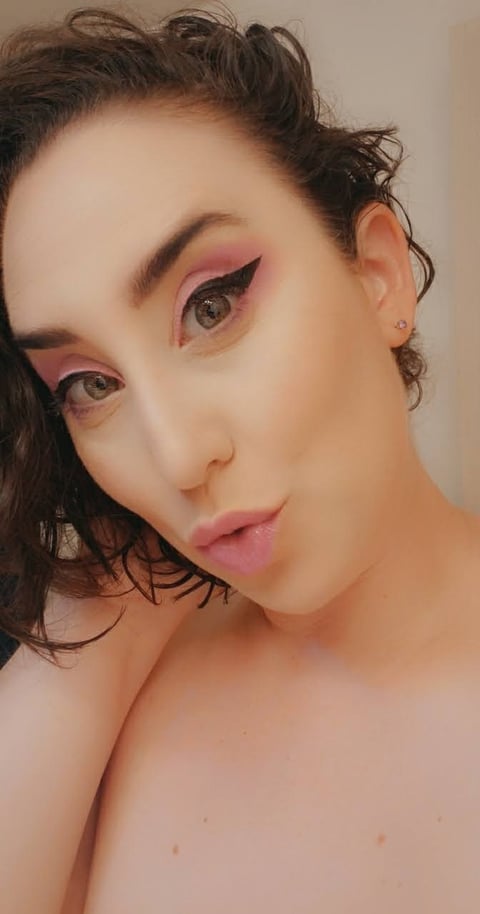 livesex.fan kitty_leroux00 profile on OnlyFans in hentai category