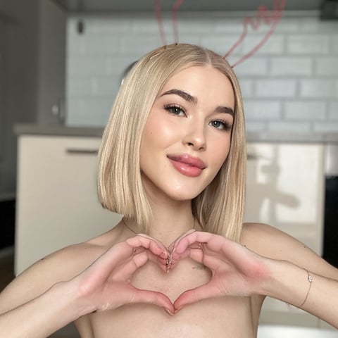 livesex.fan maddie.grey profile on OnlyFans in ukraine category