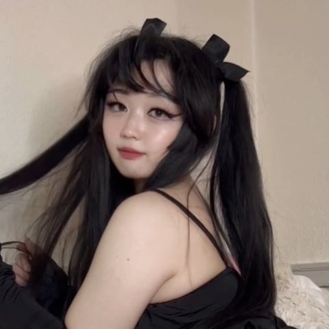 livesex.fan moonlewdeva profile on OnlyFans in ahegao category