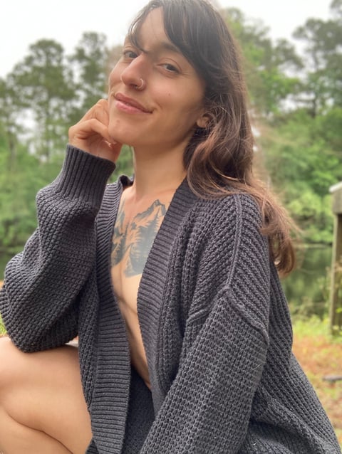 livesex.fan outdoorswithrachel profile on OnlyFans in lesbian category