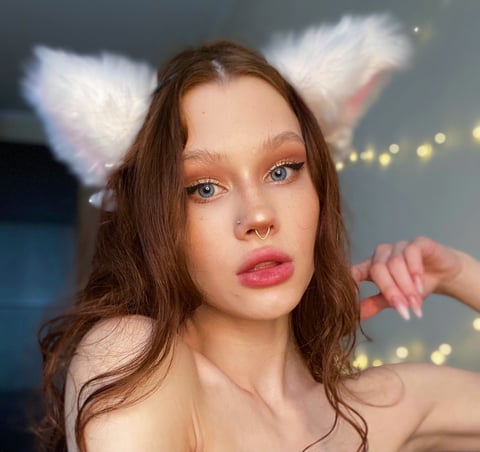 livesex.fan simenssofiafree profile on OnlyFans in latvian category