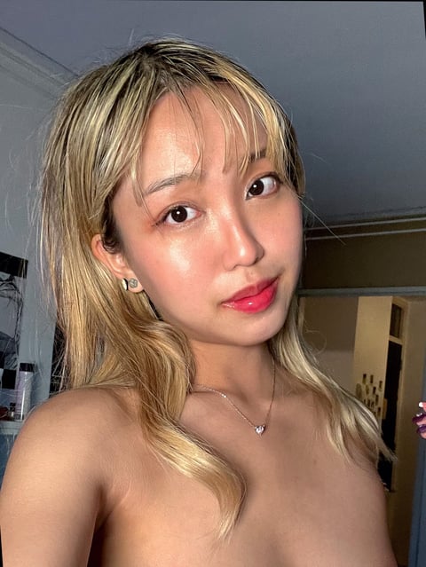 livesex.fan tinyhakka profile on OnlyFans in japan category