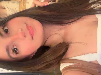 stripchat aly_golden_